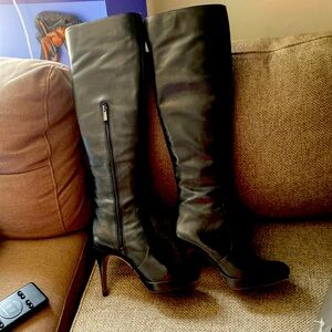Vince camuto leather high heels THESE Boots Are over  the knees banging ❤️❤️❤️